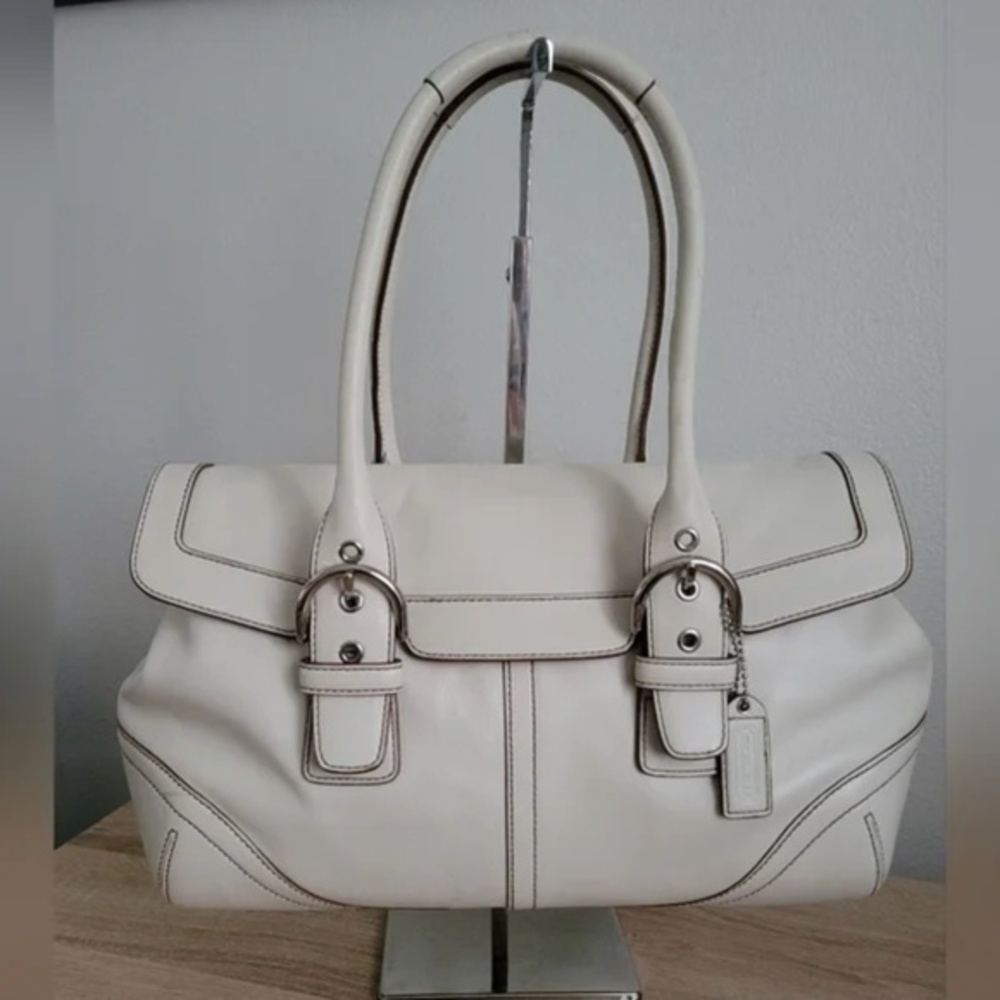 Elegant Cream Handbag
